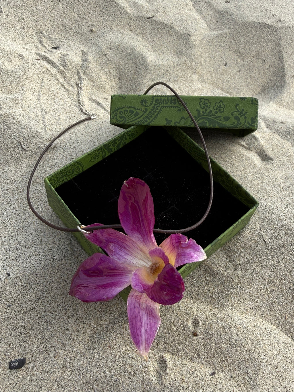 Della Necklace