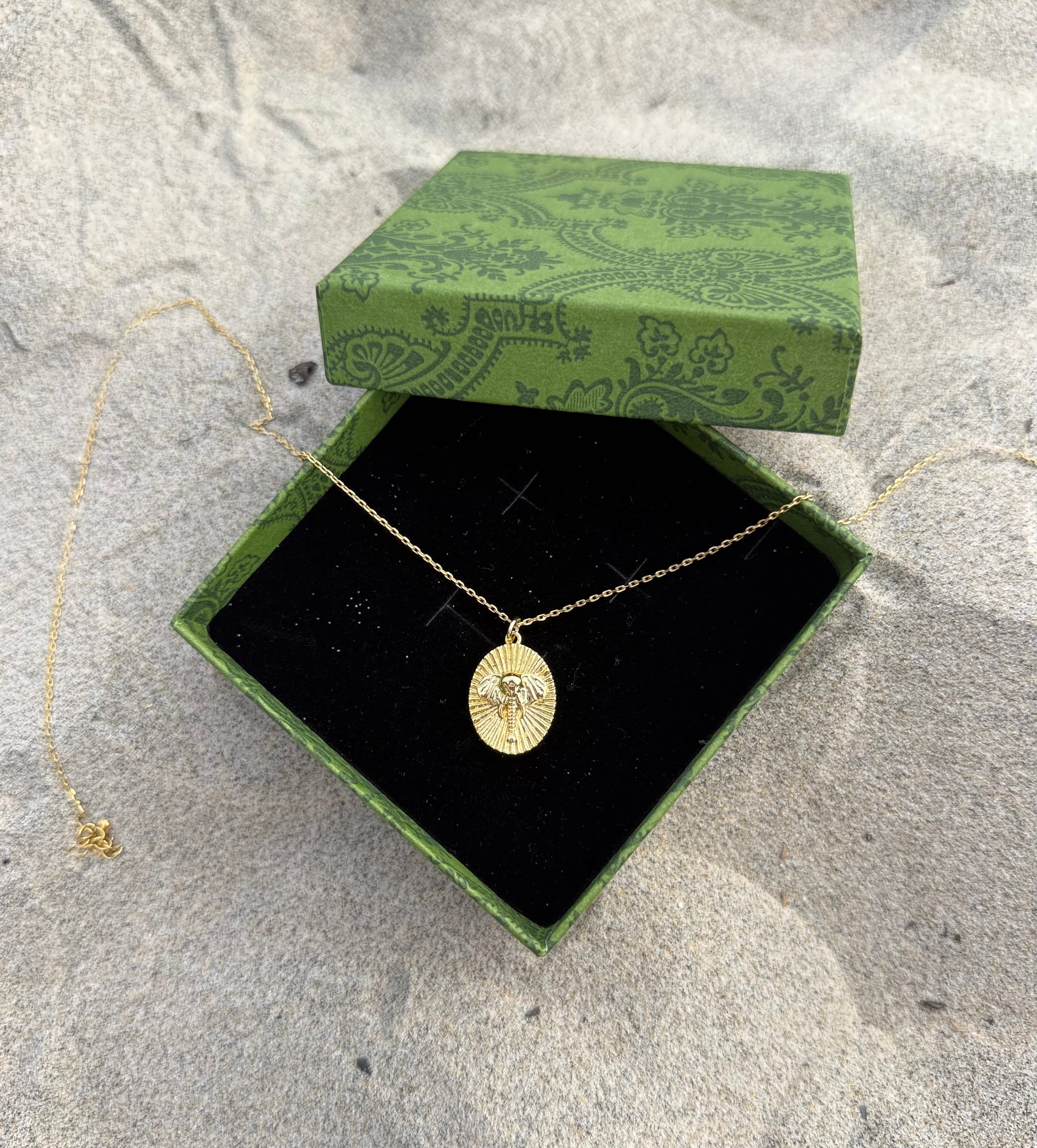 Wisdom necklace